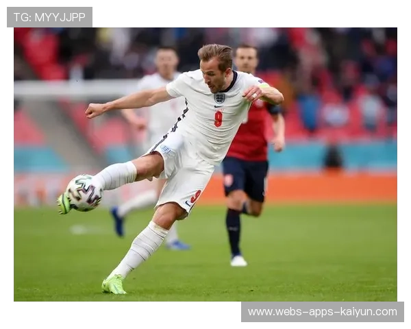 热刺中路的一脚直塞，彻底撕裂对手防线