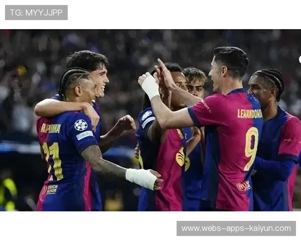 西甲巴萨中路连环进攻，锋线效率持续爆发