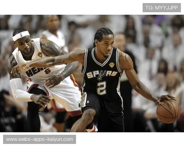 马刺训练计划：青年球员的战术适应性成为转换为一线输出的关键